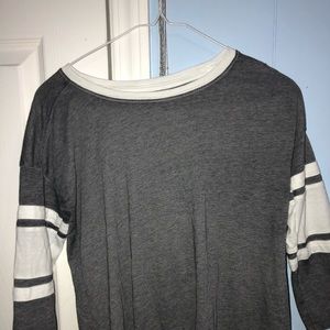 Slightly cropped 3/4 sleeve